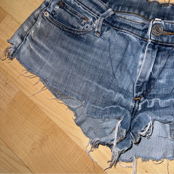 Vintage True Religion Joey Destroyed Cutoff Shorts - Picture 4 of 10